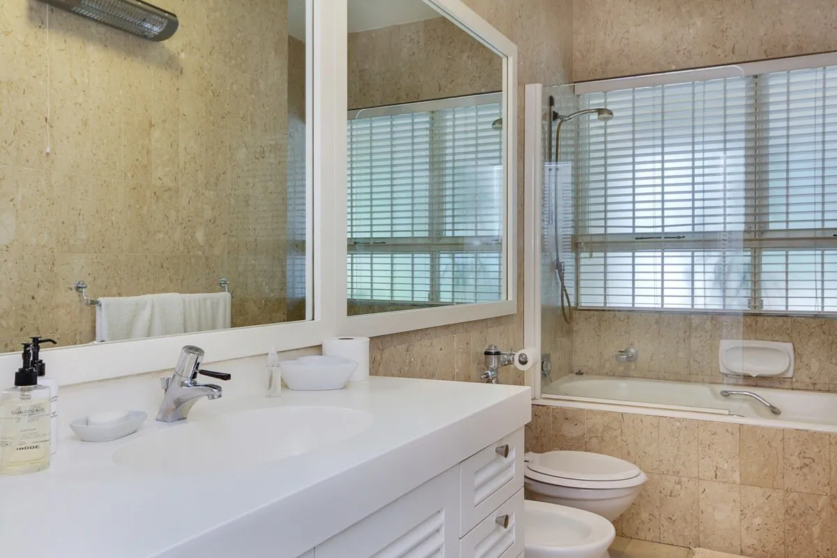 property_[object Object]_7