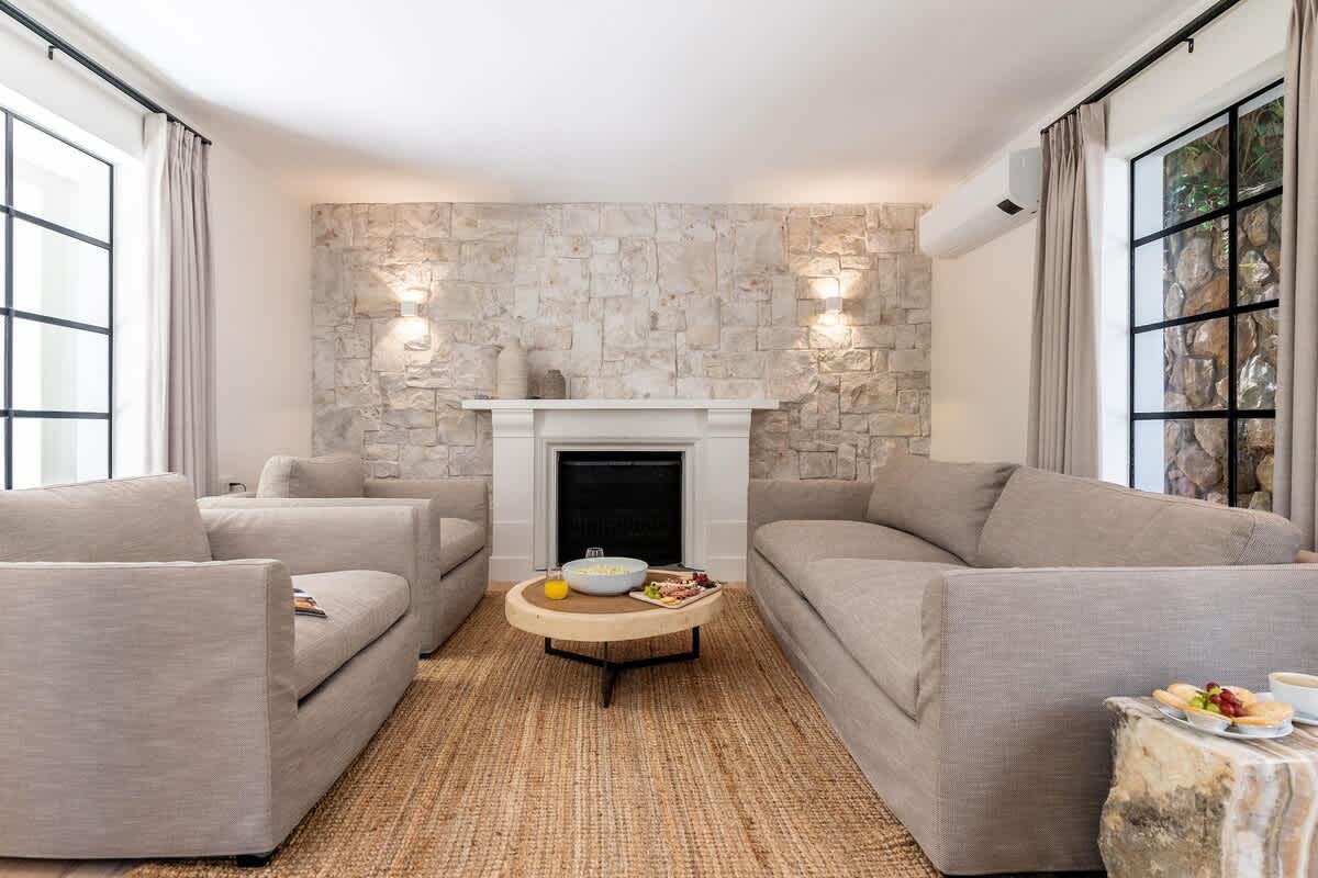 property_[object Object]_11