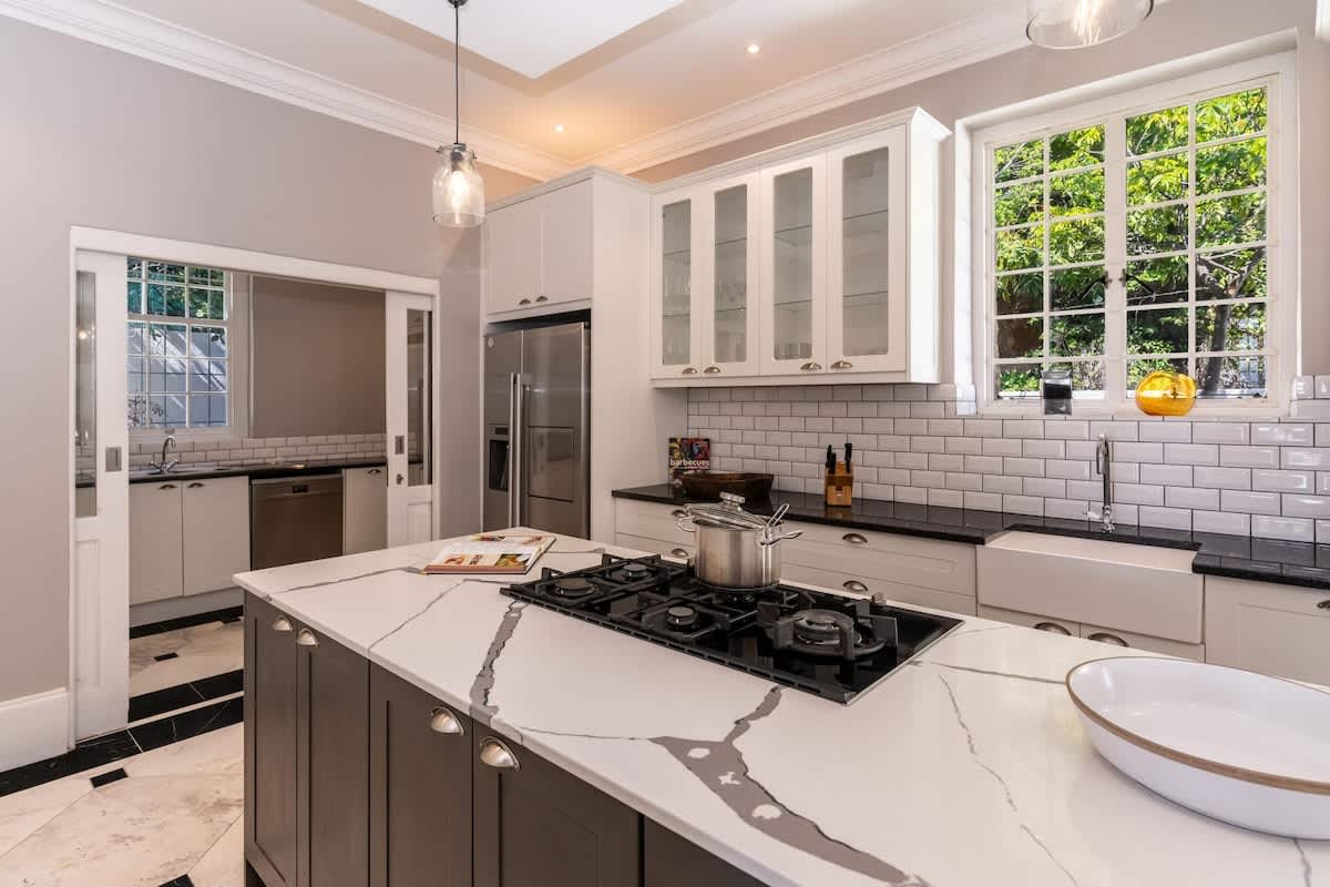 property_[object Object]_12