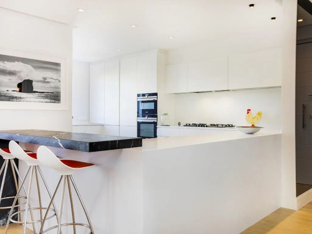 property_[object Object]_10