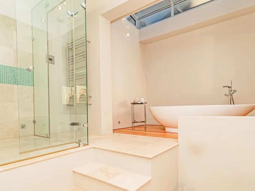 property_[object Object]_16