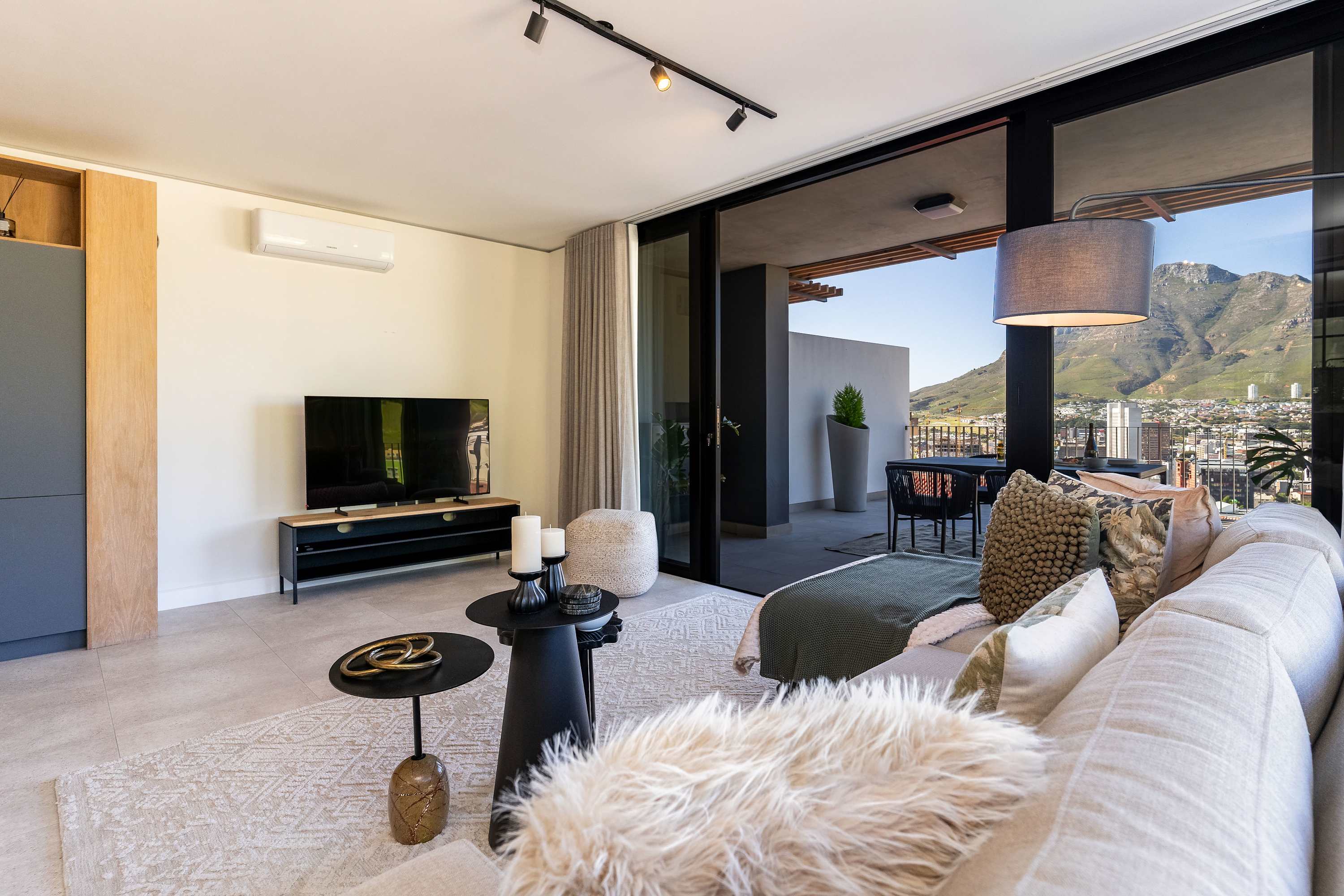 property_[object Object]_7