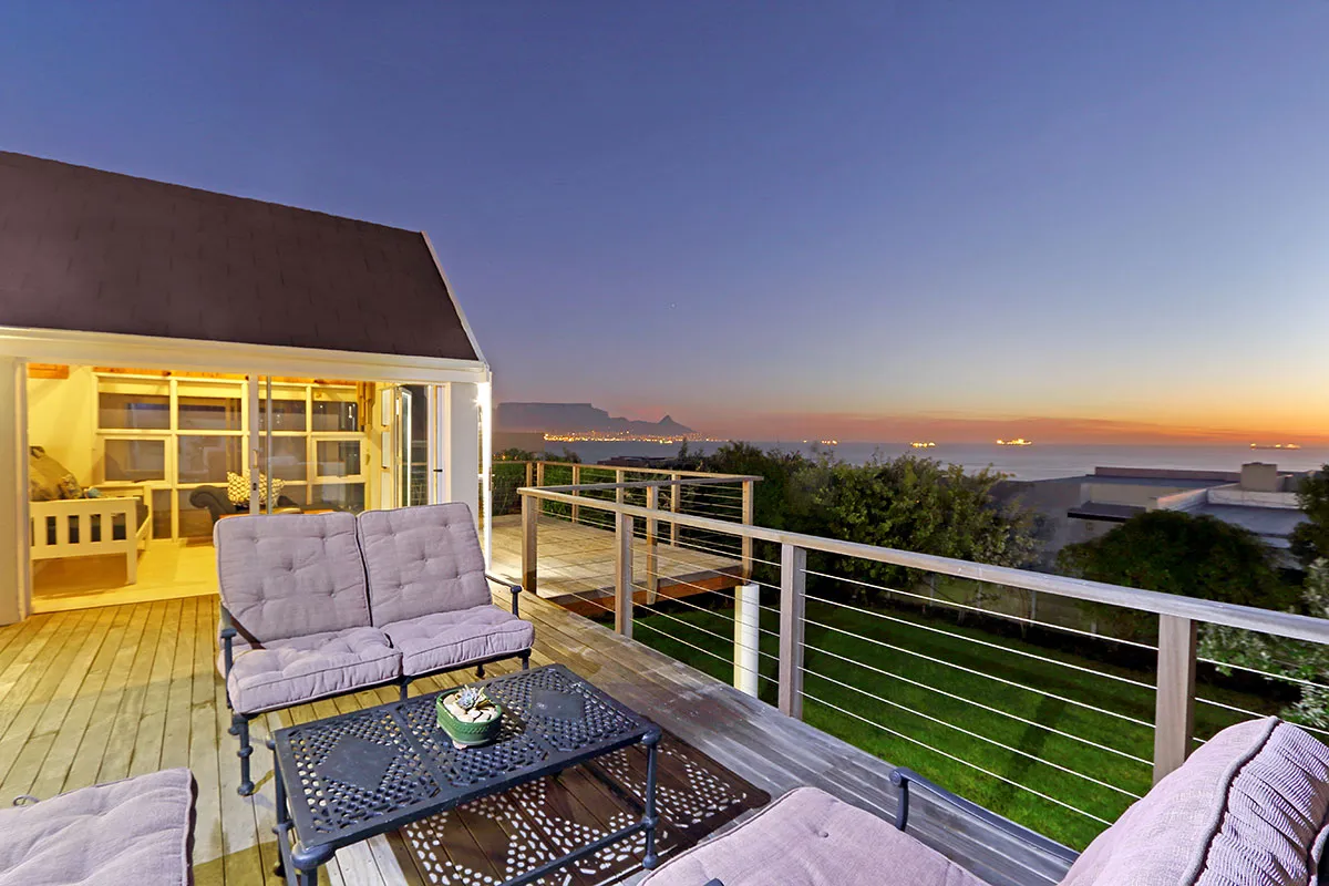 Gull Road Villa, Bloubergstrand