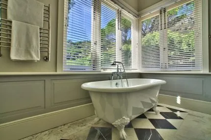 property_[object Object]_16