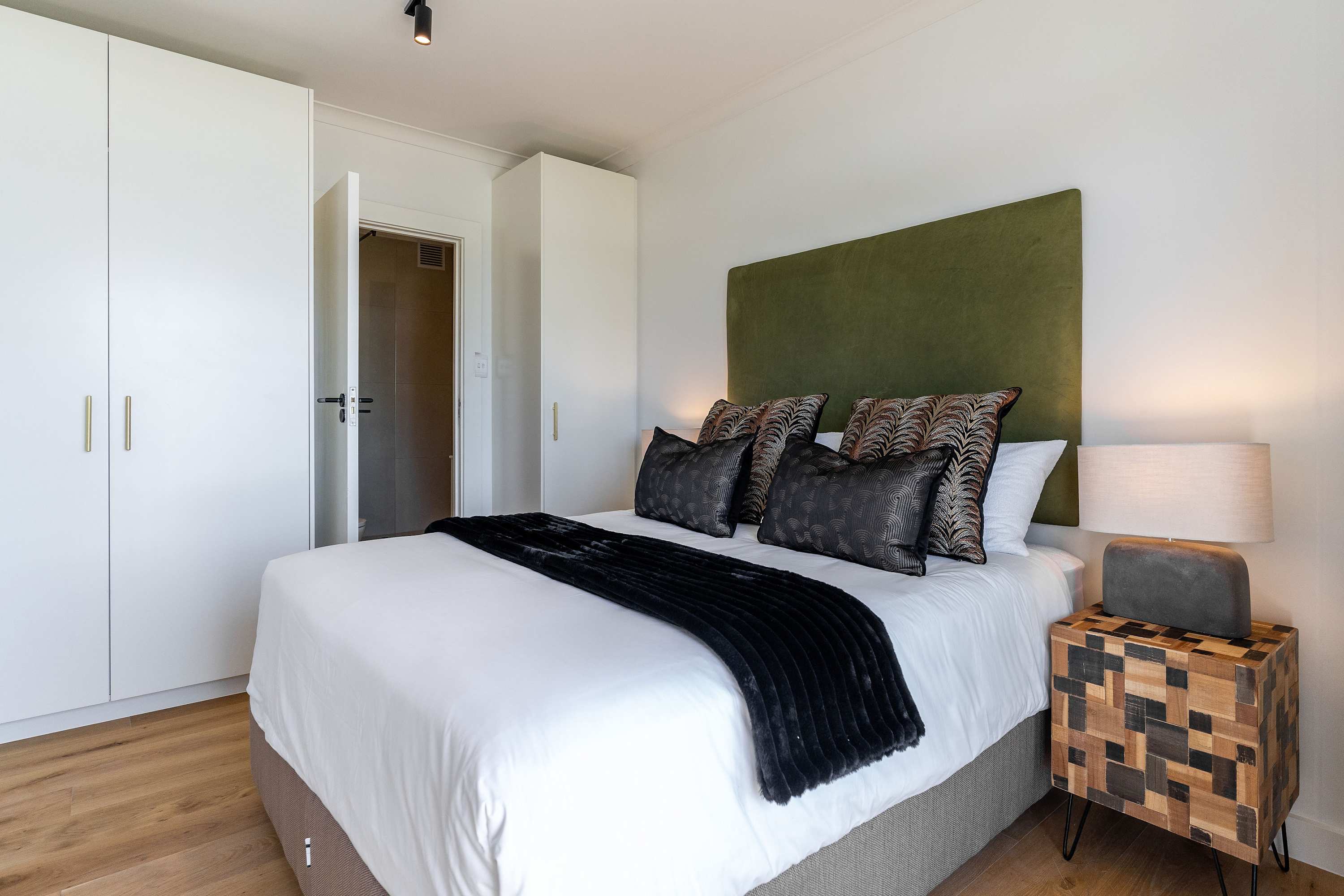 property_[object Object]_13