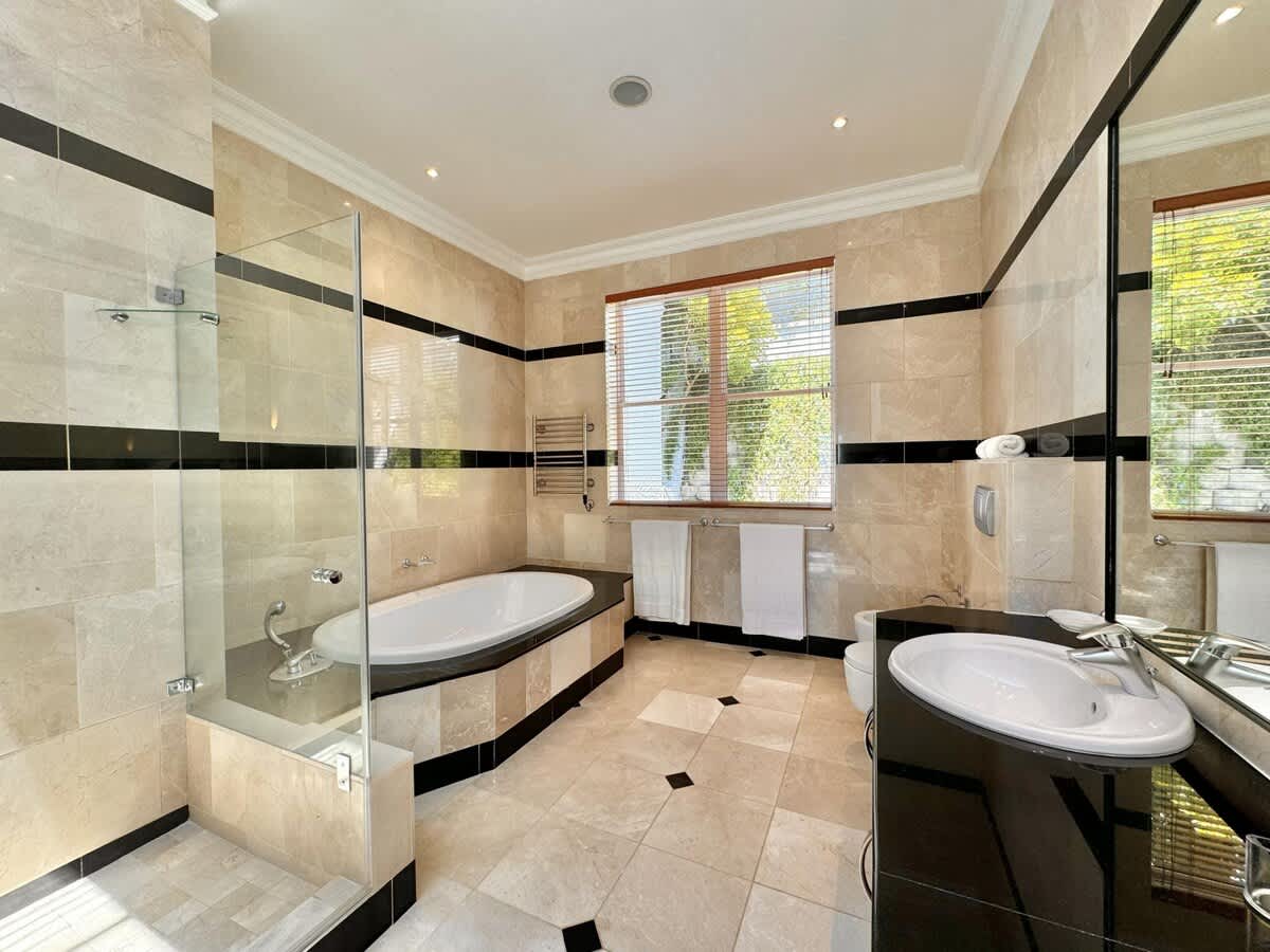 property_[object Object]_32