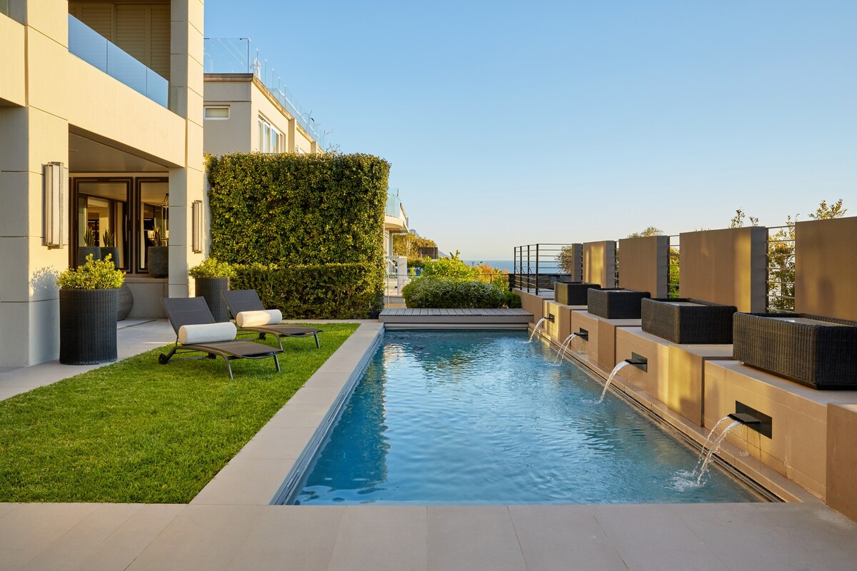Halcyon, Bantry Bay