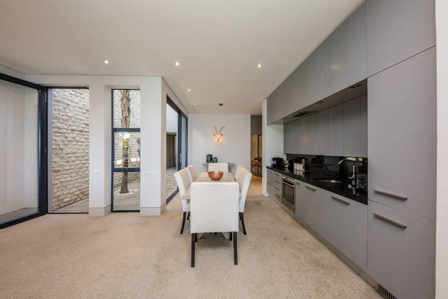 property_[object Object]_13