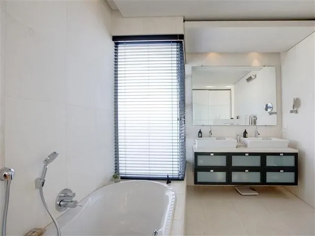 property_[object Object]_2