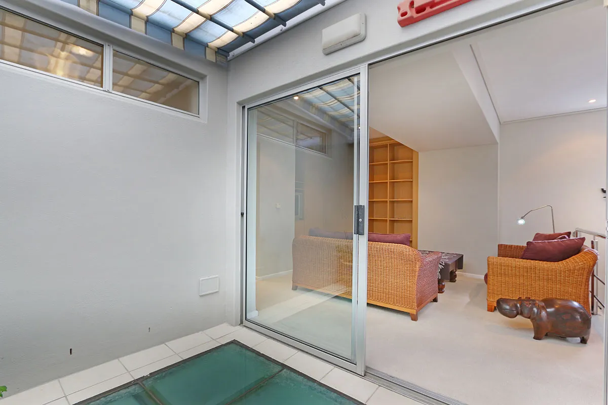 property_[object Object]_11