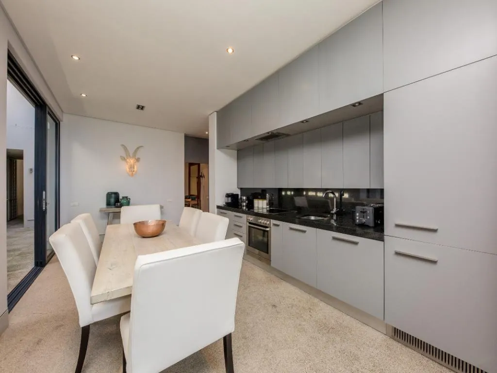 property_[object Object]_21