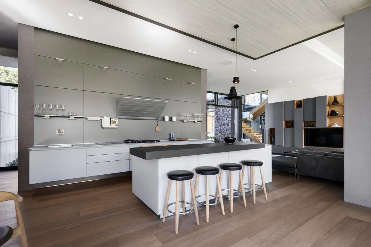 property_[object Object]_4