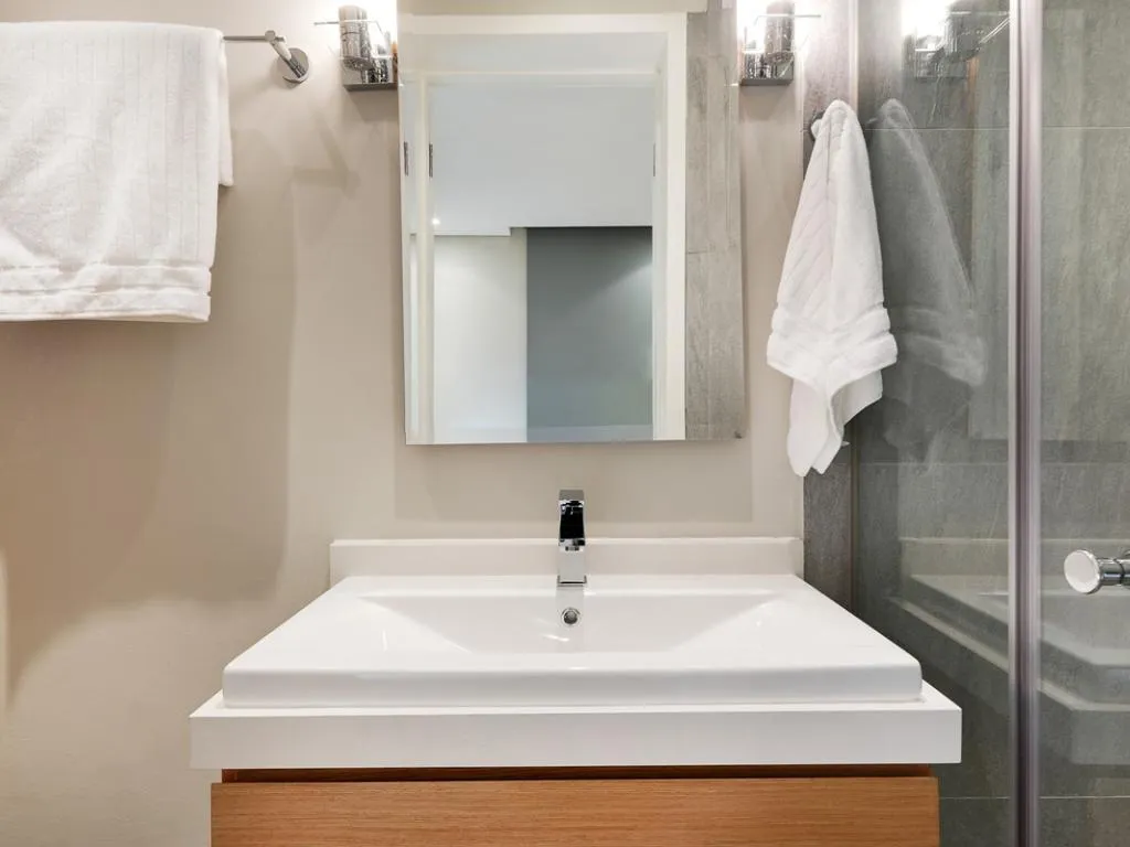 property_[object Object]_12