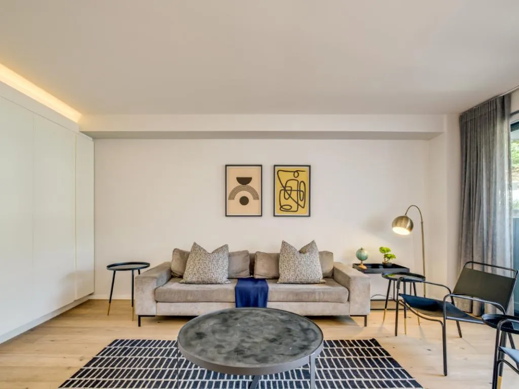 property_[object Object]_11