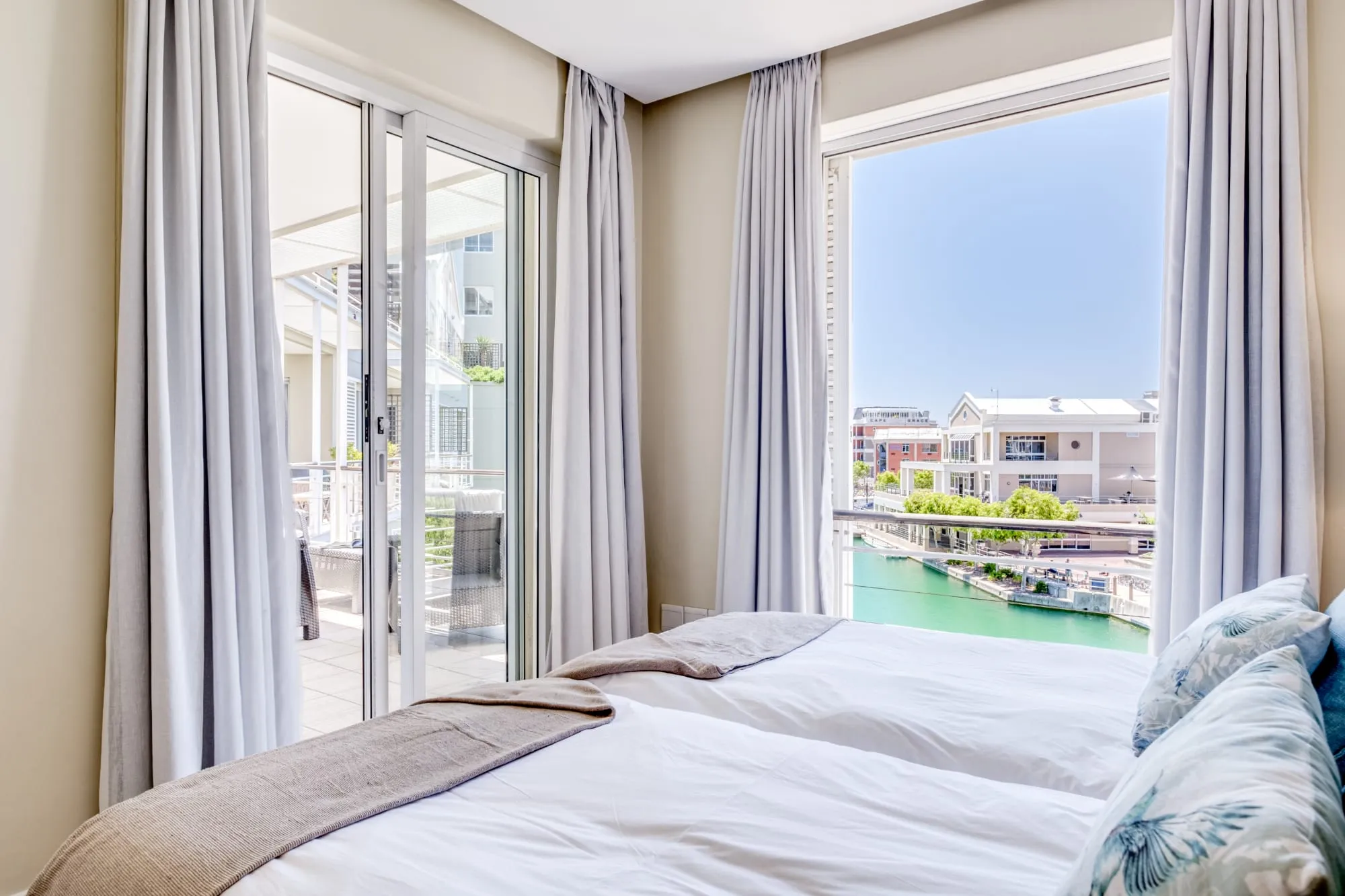 property_[object Object]_18