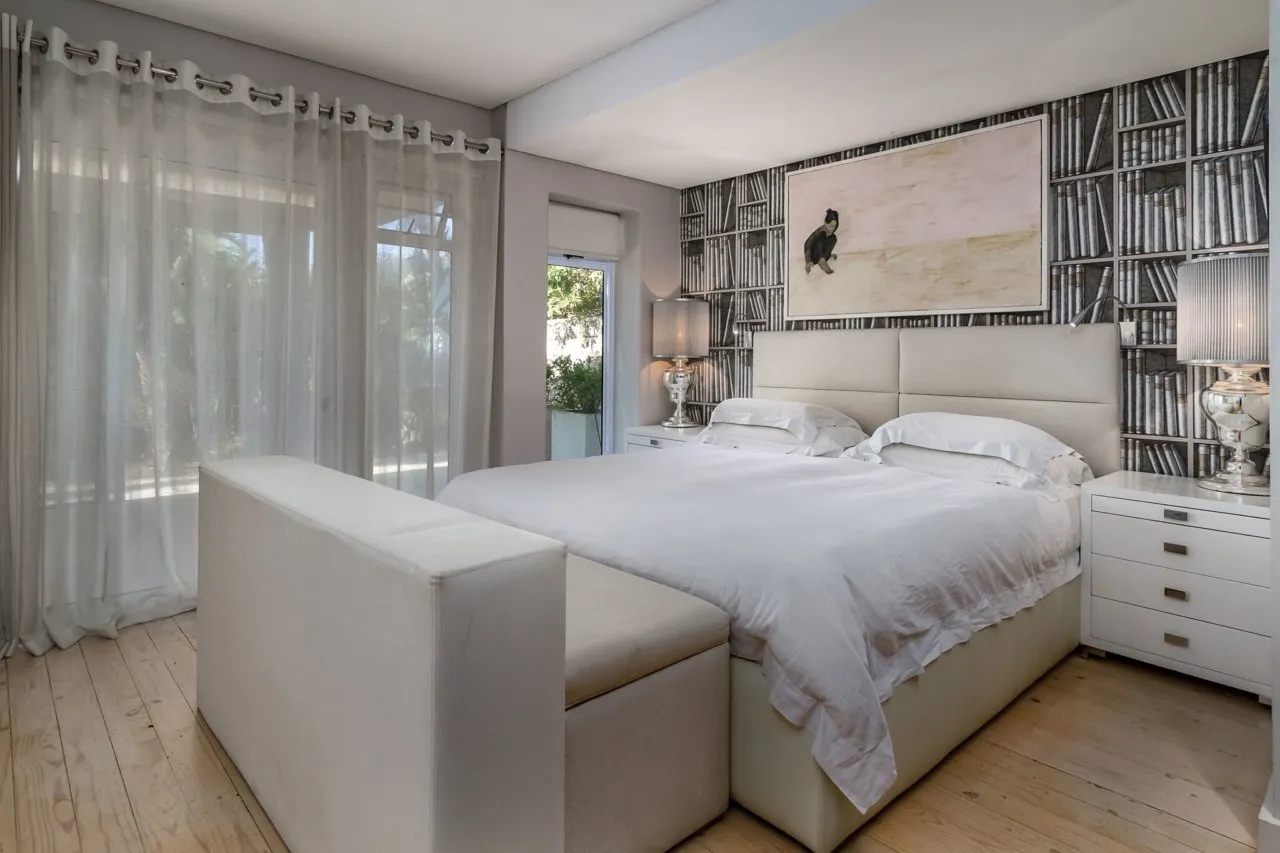 property_[object Object]_7