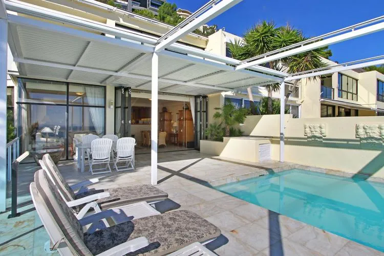 Clifton Villa, Clifton
