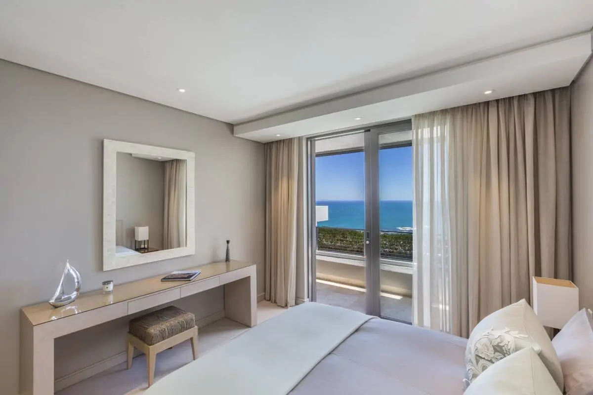 property_[object Object]_10