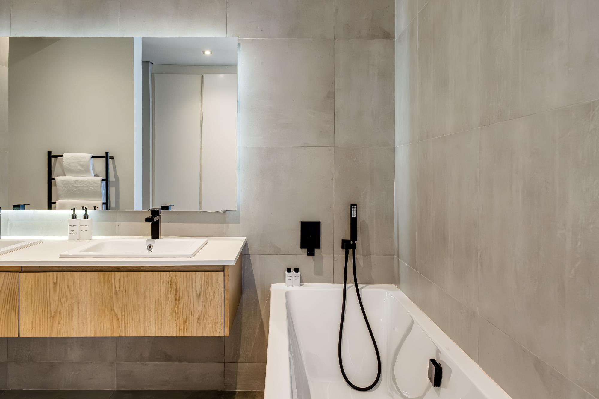 property_[object Object]_24