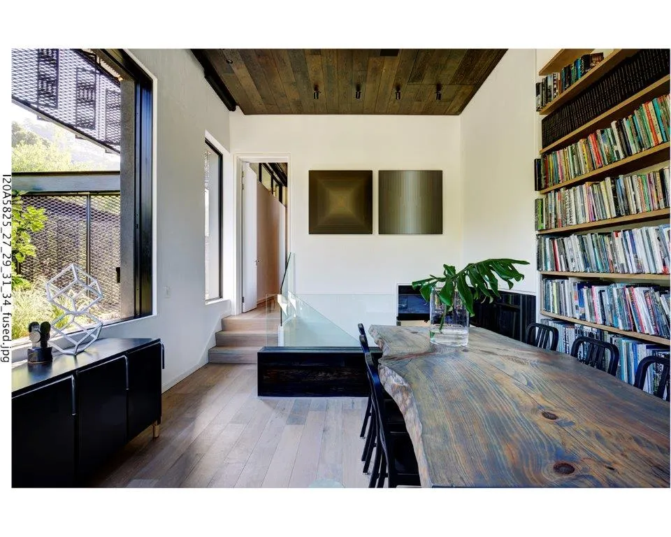 property_[object Object]_25