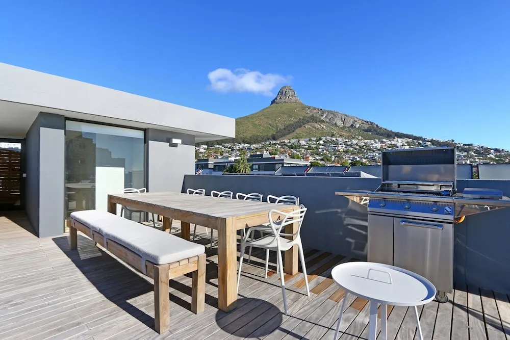 Artea, Sea Point