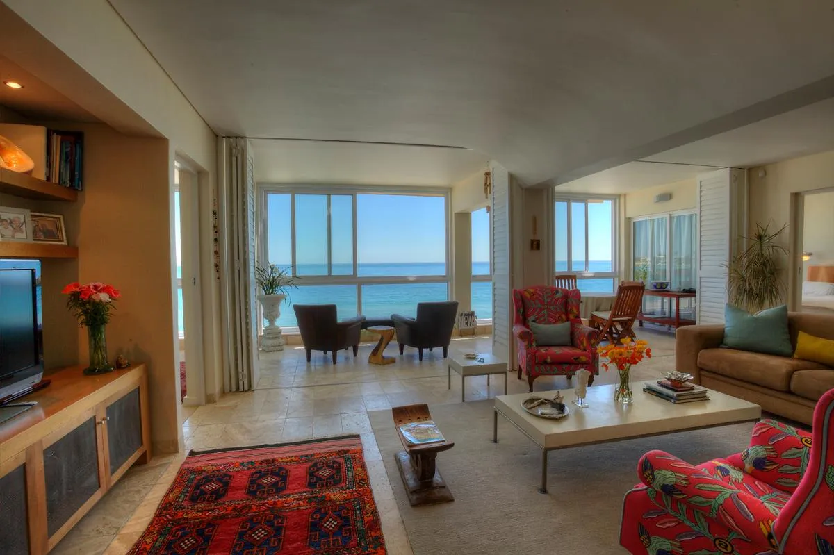 property_[object Object]_12