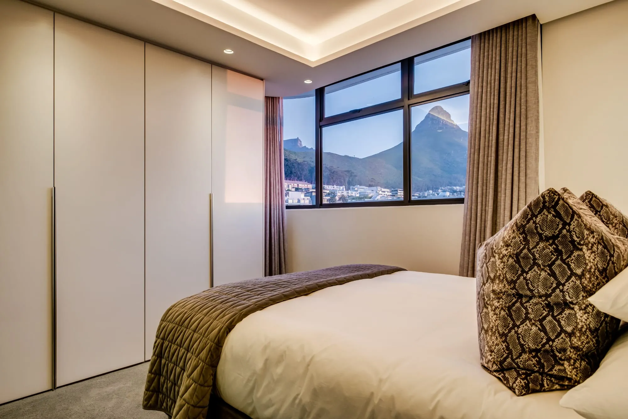 property_[object Object]_26