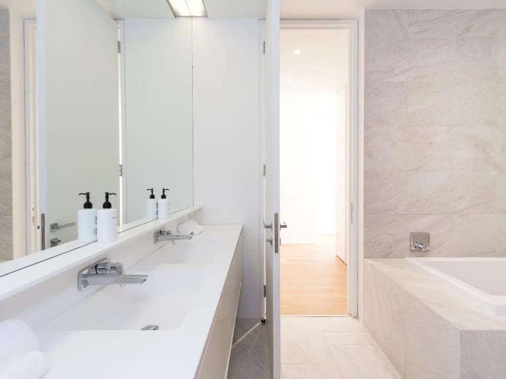 property_[object Object]_13