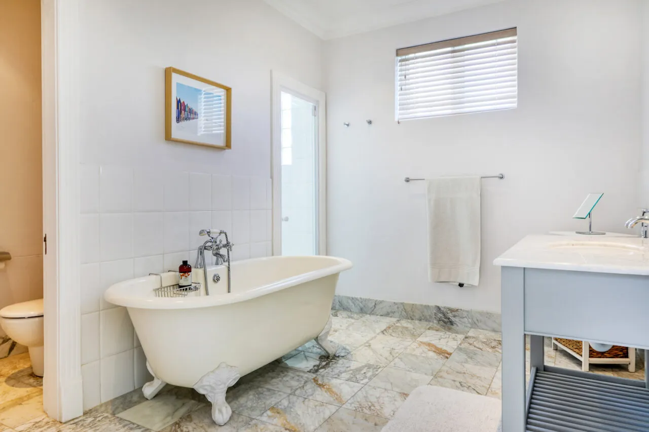 property_[object Object]_9