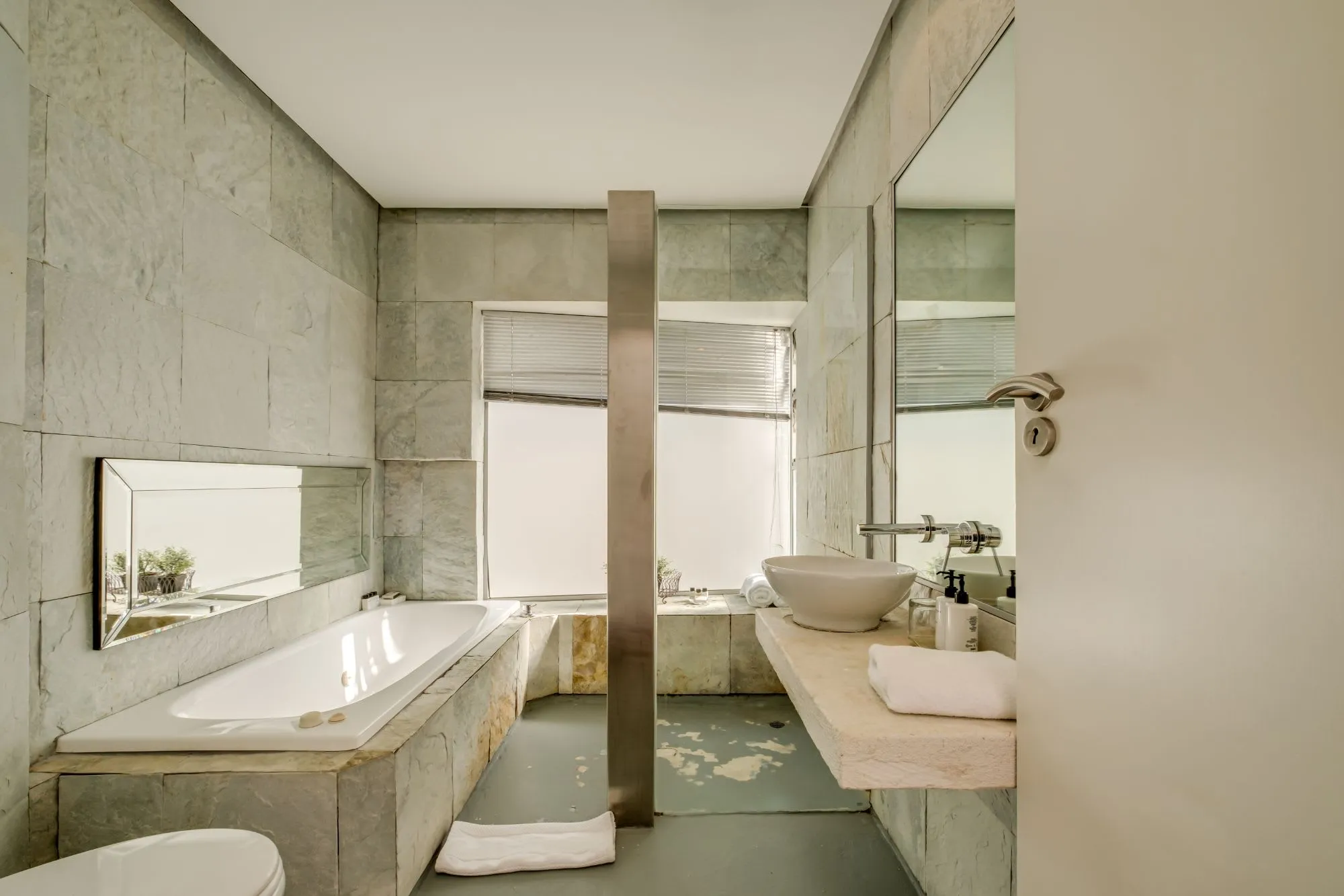 property_[object Object]_18