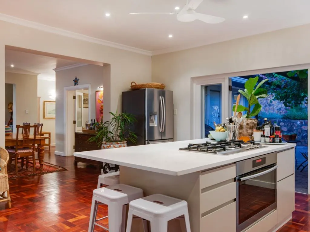 property_[object Object]_11