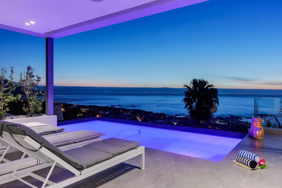 Skyline Main, Camps Bay