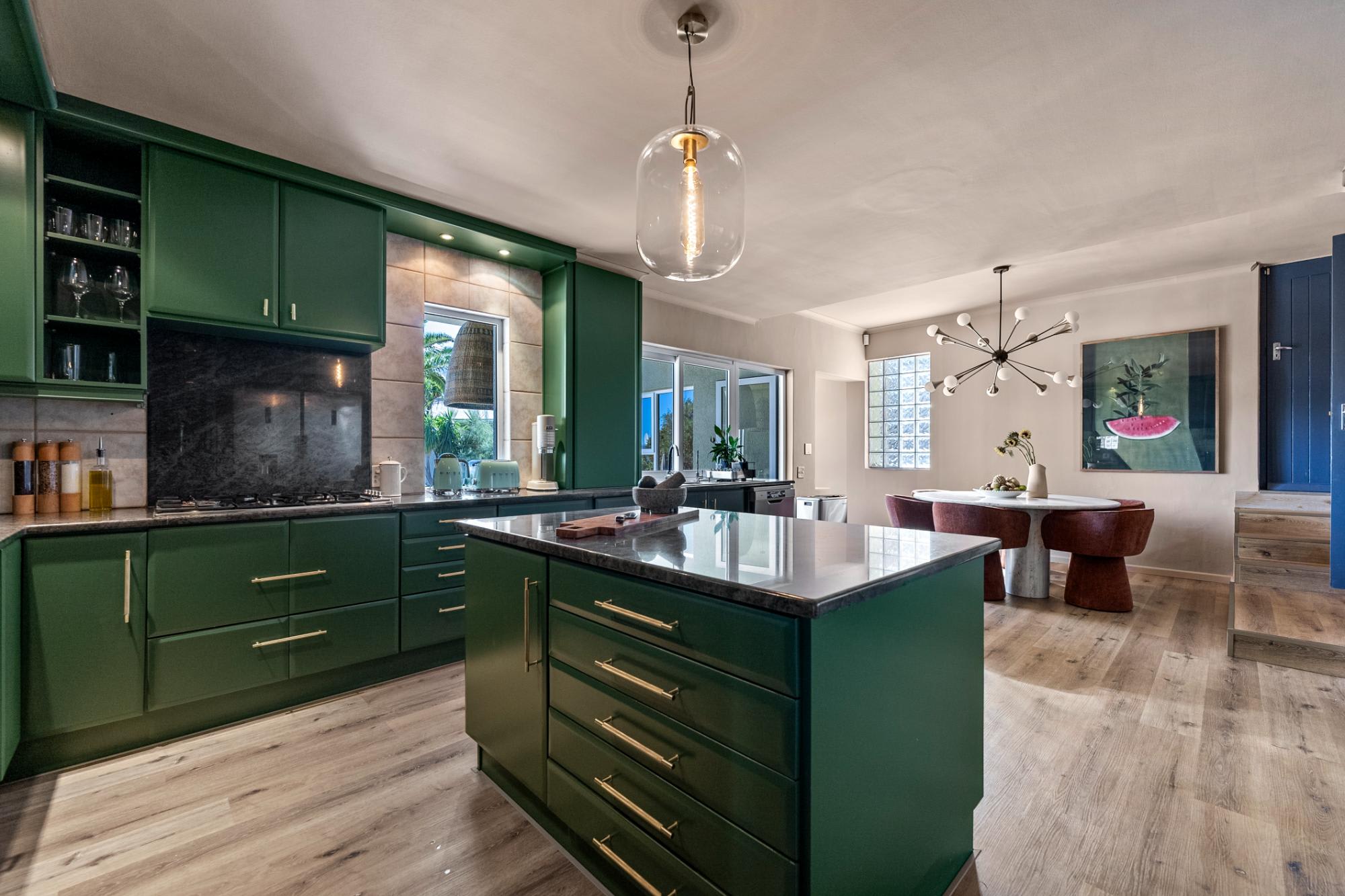 property_[object Object]_12