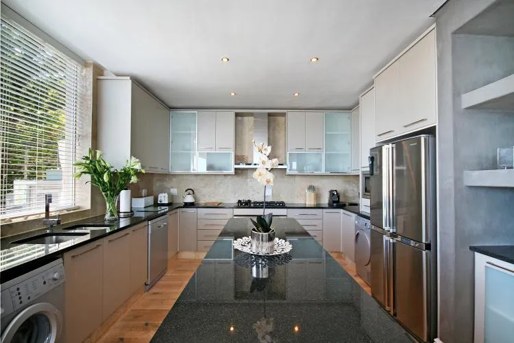 property_[object Object]_6