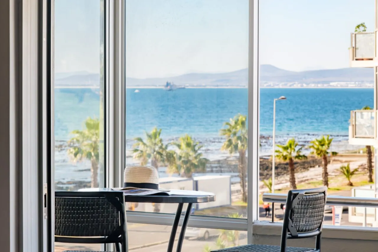 Avaya Apartment, Mouille Point
