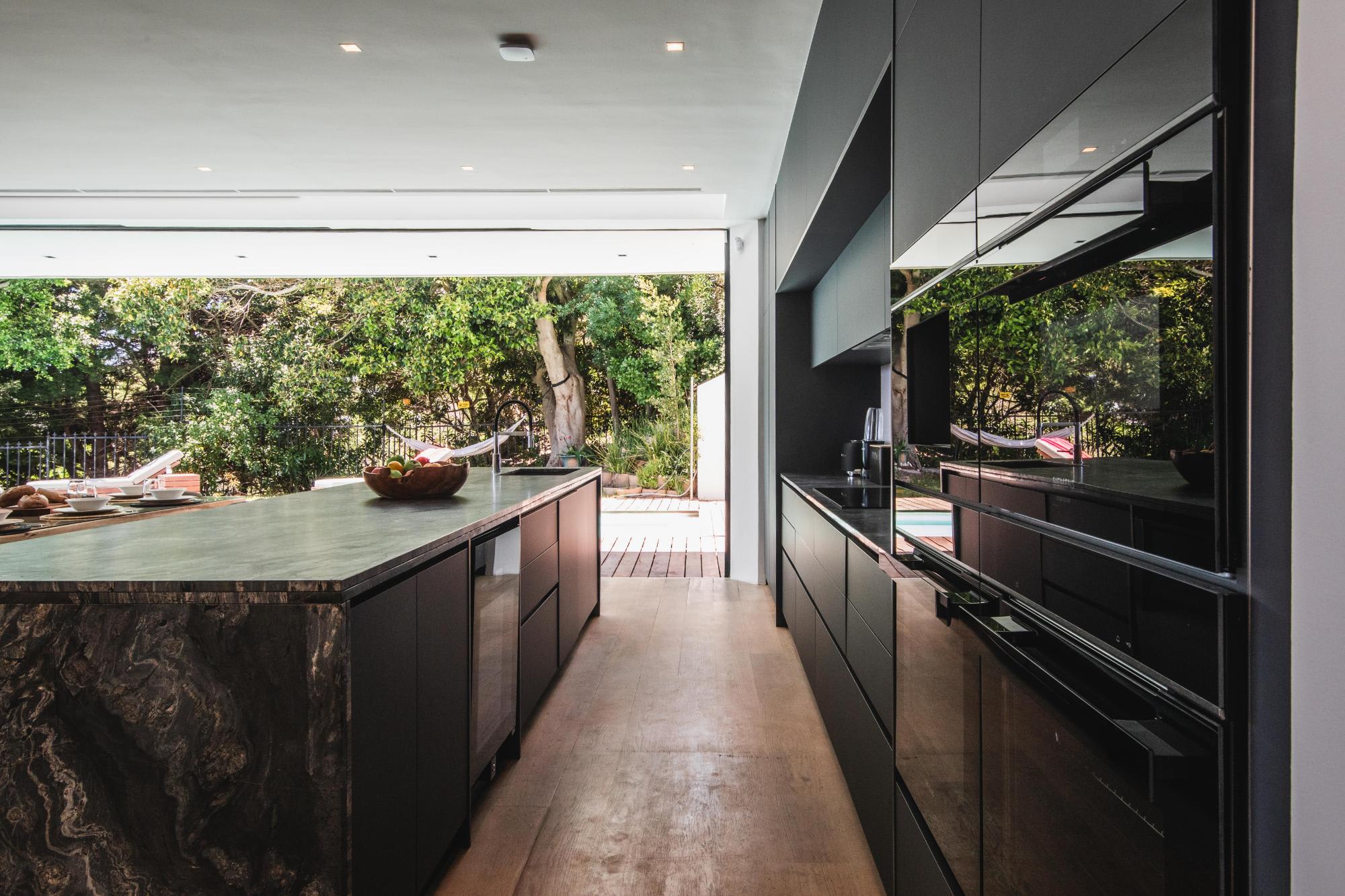 property_[object Object]_7