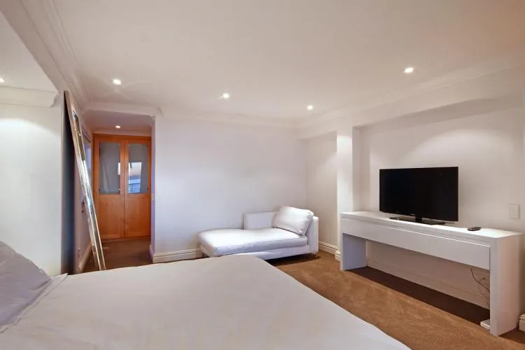 property_[object Object]_14