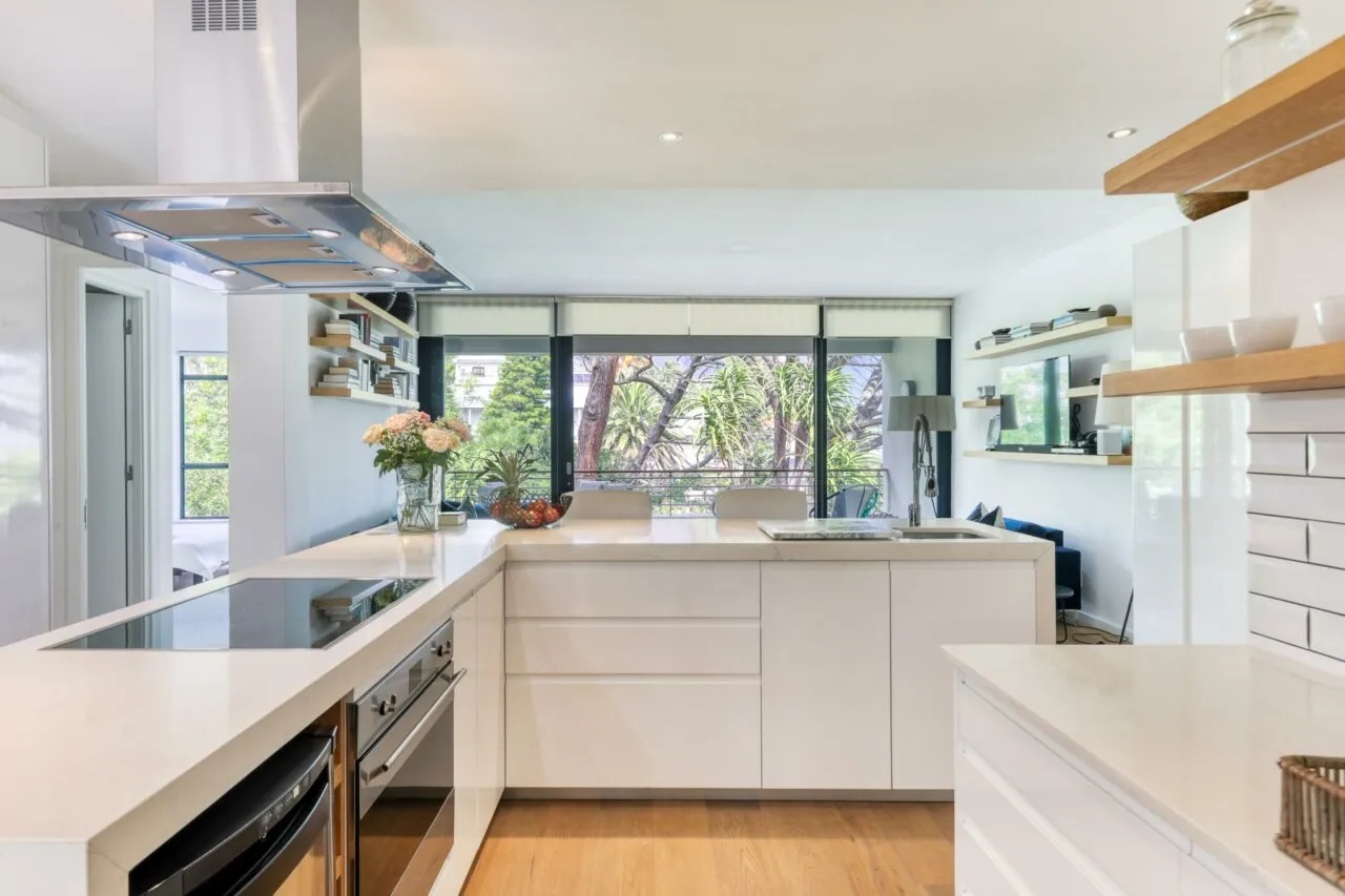 property_[object Object]_7