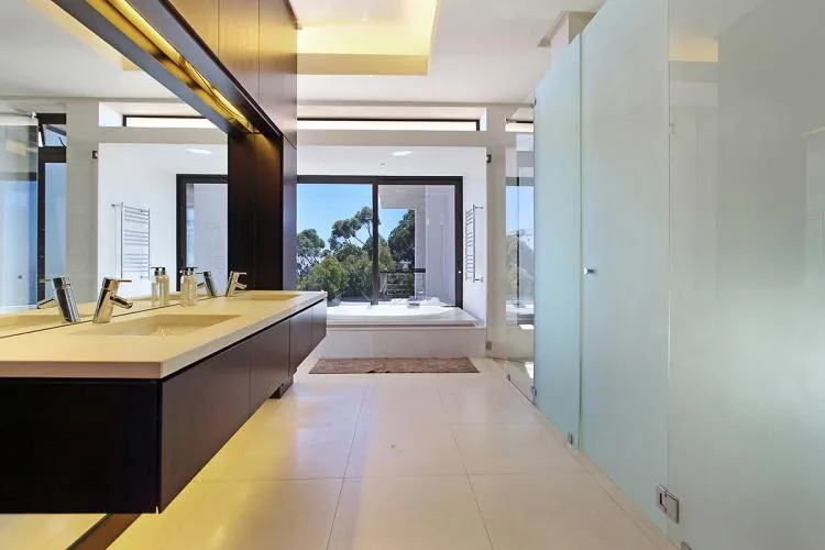 property_[object Object]_4