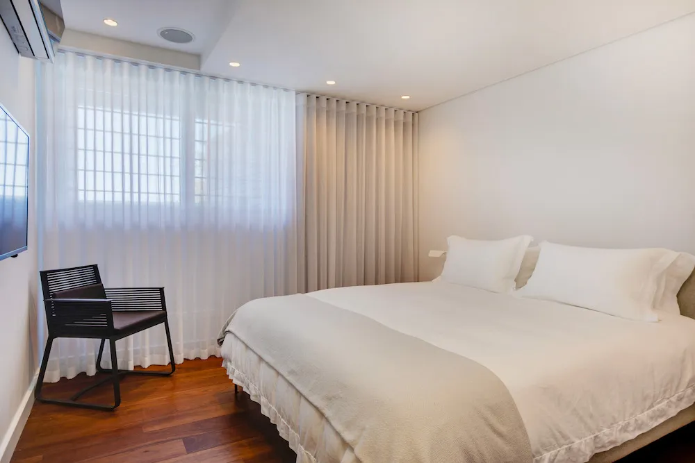 property_[object Object]_12