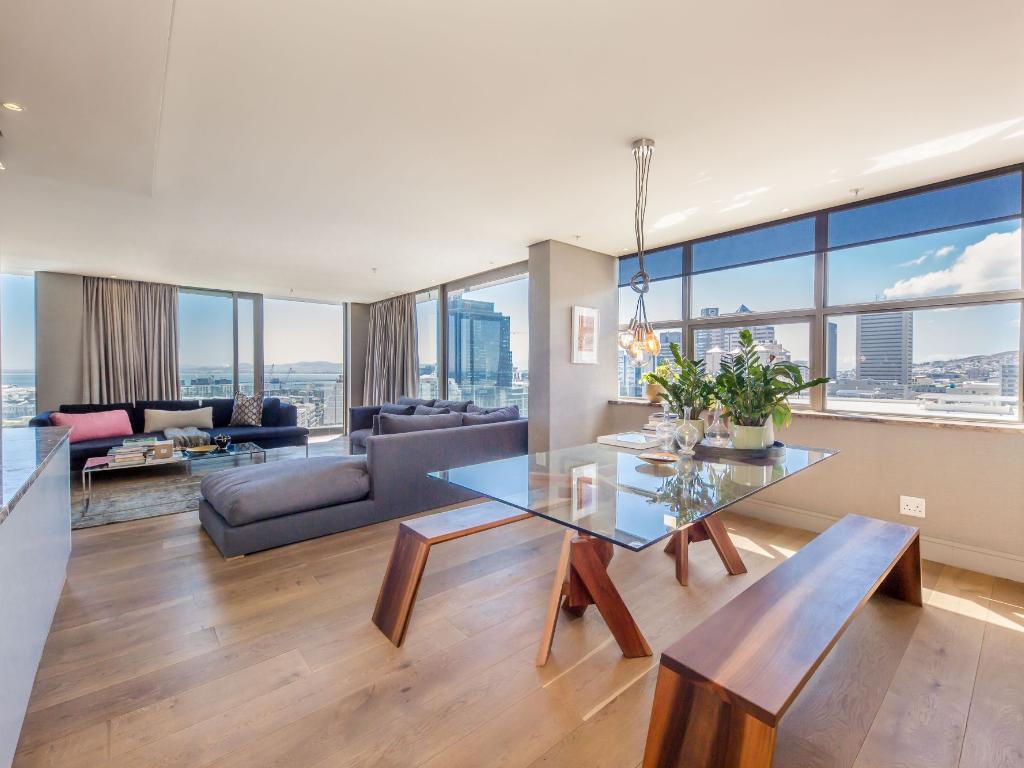 Waterfront Lights Cape Town Holiday Villas