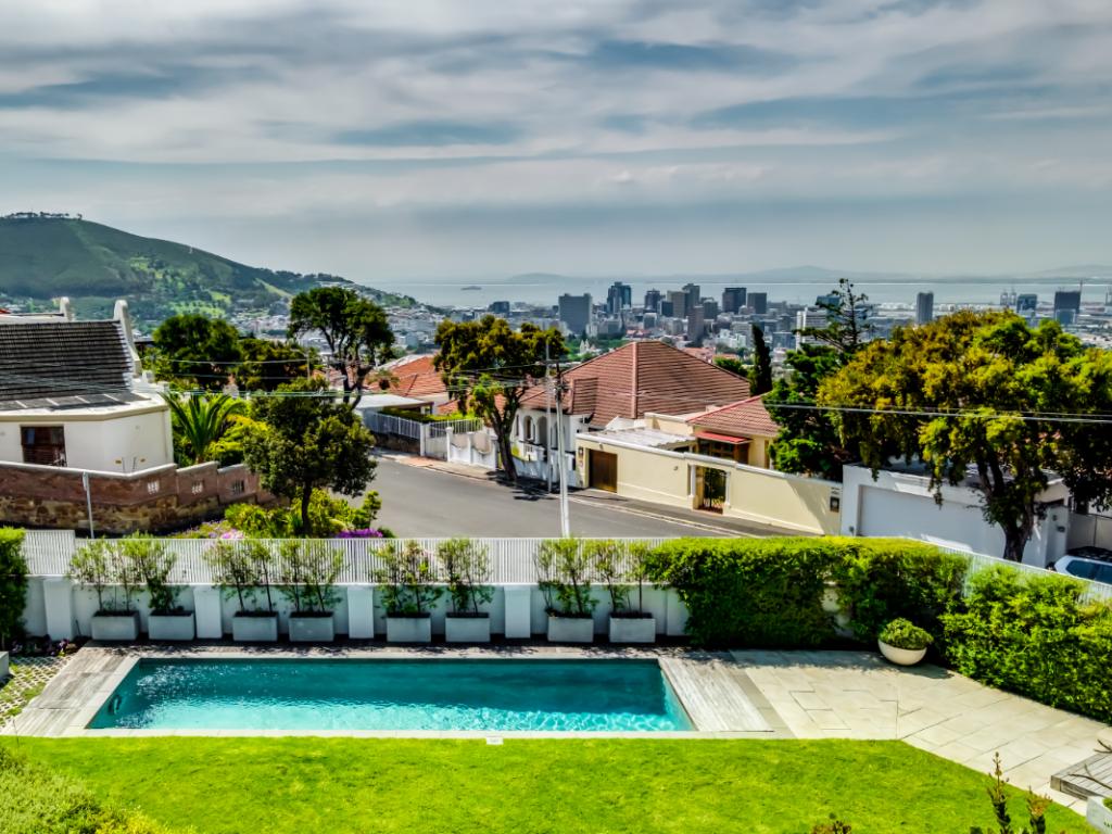 Oranjezicht Home Villas in Cape Town